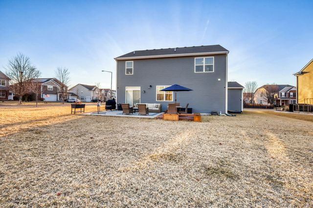 601 Ironwood Avenue, Oswego, IL 60543