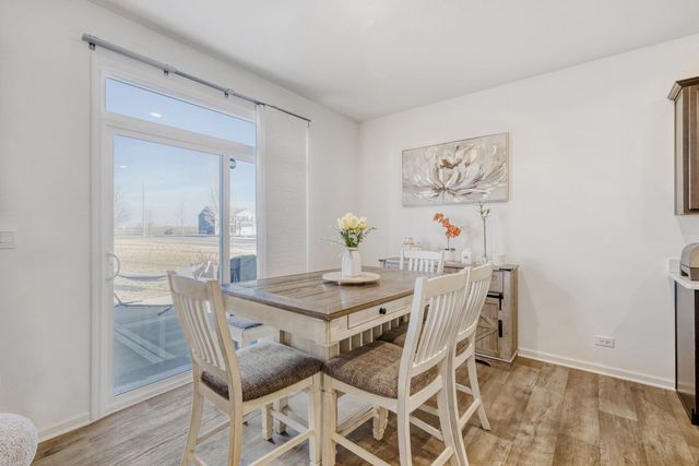 601 Ironwood Avenue, Oswego, IL 60543