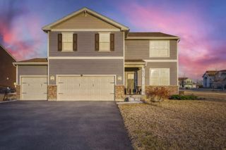 601 Ironwood Avenue, Oswego, IL 60543