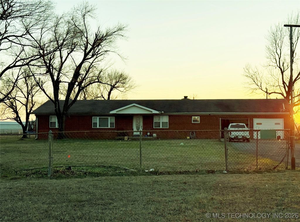7405 Wainwright Road, Oktaha, OK 74450