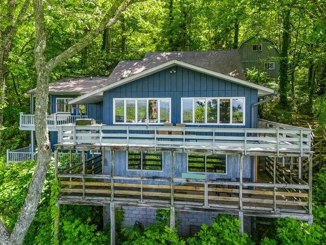 175 Pine Ridge Drive, Andrews, NC 28901