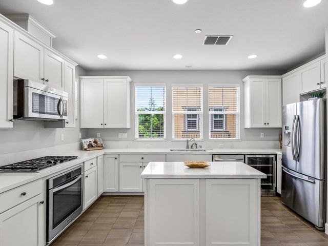 469 Bellezza Place, San Jose, CA 95128