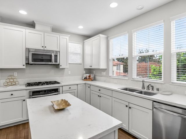 469 Bellezza Place, San Jose, CA 95128