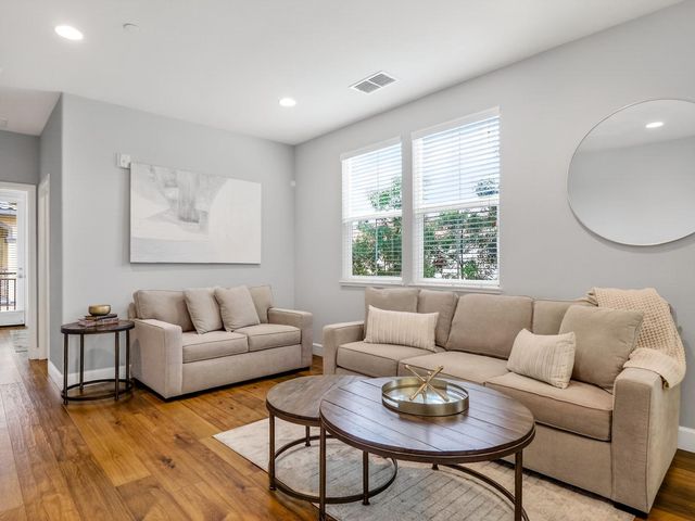 469 Bellezza Place, San Jose, CA 95128