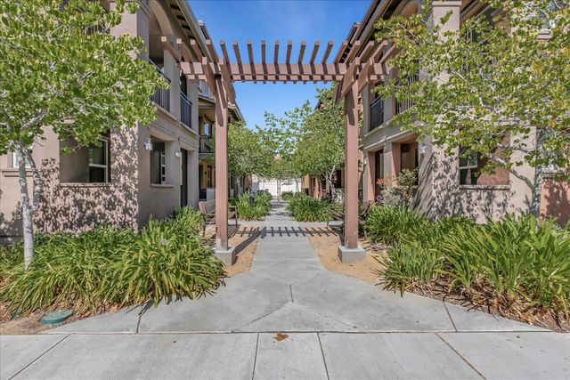 469 Bellezza Place, San Jose, CA 95128