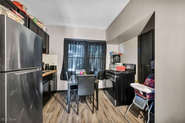 2013 W 99th Street, Cleveland, OH 44102