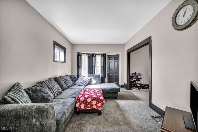 2013 W 99th Street, Cleveland, OH 44102