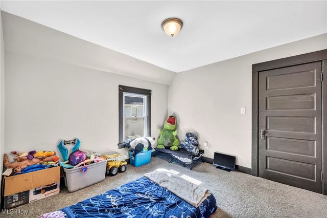 2013 W 99th Street, Cleveland, OH 44102