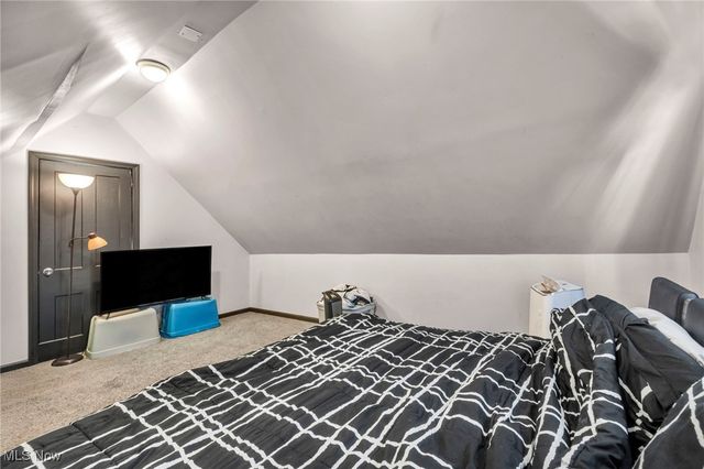 2013 W 99th Street, Cleveland, OH 44102