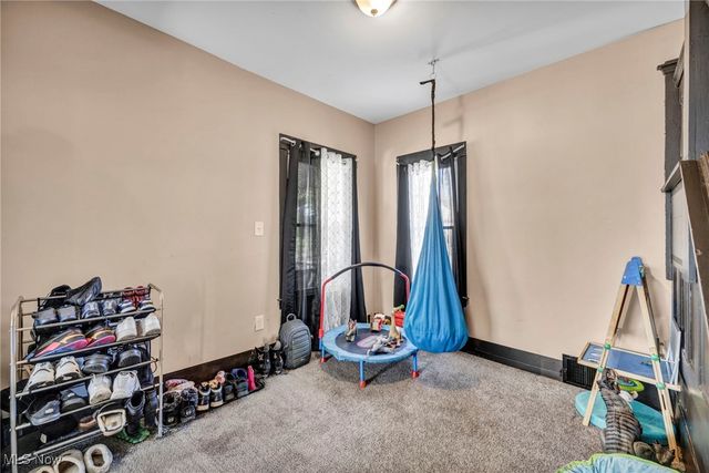 2013 W 99th Street, Cleveland, OH 44102