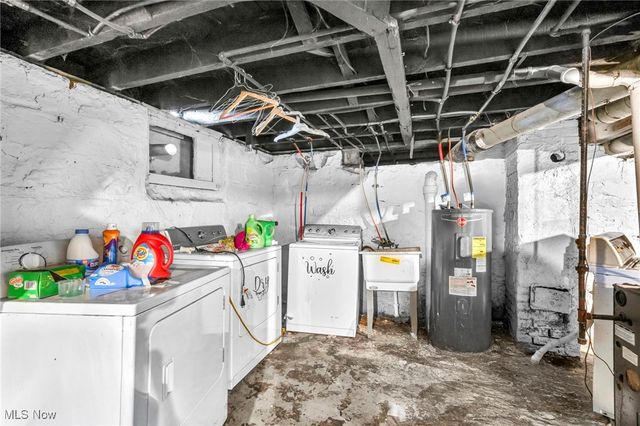 2013 W 99th Street, Cleveland, OH 44102