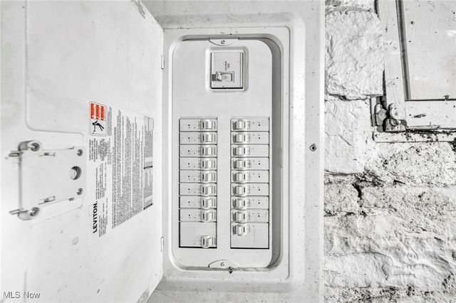 2013 W 99th Street, Cleveland, OH 44102