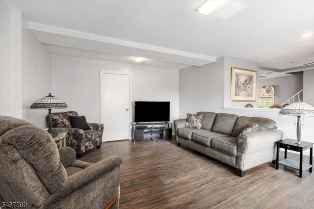 245 Barnert Ave, Totowa Boro, NJ 07512