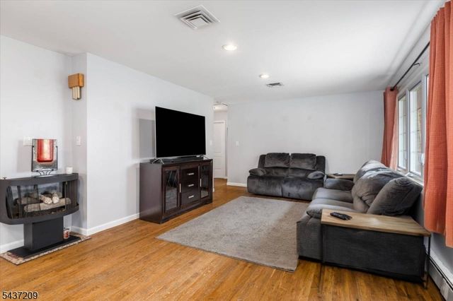 245 Barnert Ave, Totowa Boro, NJ 07512