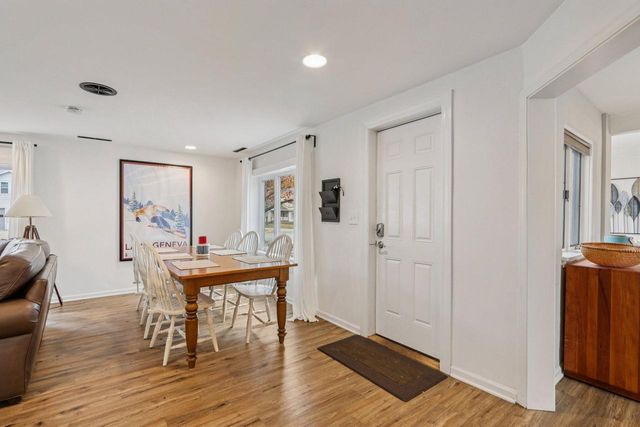 812 Center STREET, Lake Geneva, WI 53147