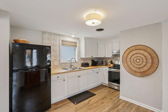 812 Center STREET, Lake Geneva, WI 53147