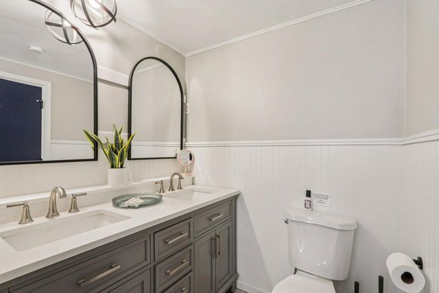 812 Center STREET, Lake Geneva, WI 53147