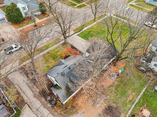 812 Center STREET, Lake Geneva, WI 53147