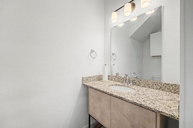 901 Tennessee Avenue, Bentonville, AR 72713