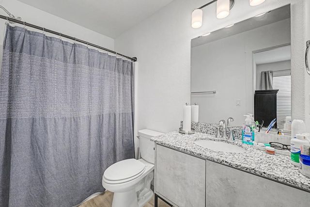 901 Tennessee Avenue, Bentonville, AR 72713