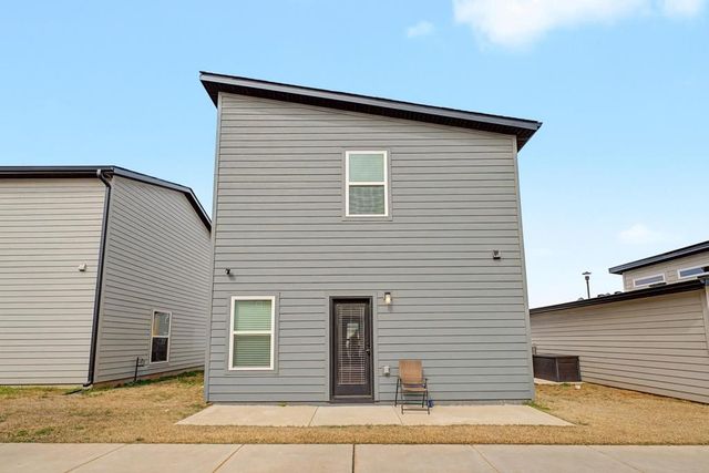 901 Tennessee Avenue, Bentonville, AR 72713