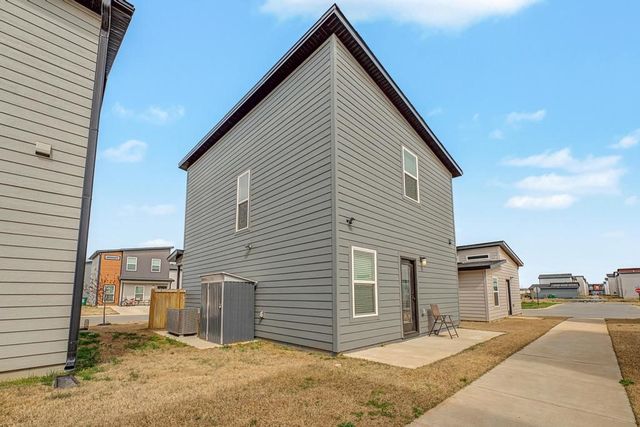 901 Tennessee Avenue, Bentonville, AR 72713