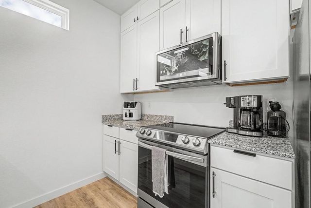 901 Tennessee Avenue, Bentonville, AR 72713