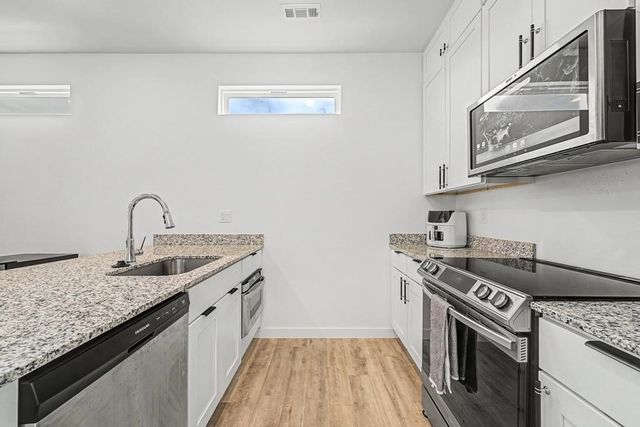 901 Tennessee Avenue, Bentonville, AR 72713