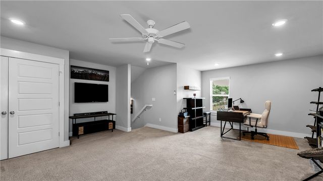 2030 Collins Drive, Pea Ridge, AR 72751
