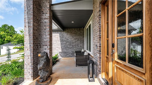 2030 Collins Drive, Pea Ridge, AR 72751