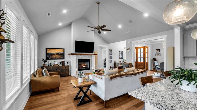 2030 Collins Drive, Pea Ridge, AR 72751