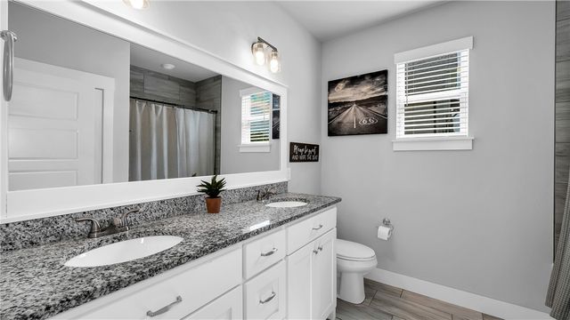 2030 Collins Drive, Pea Ridge, AR 72751
