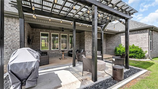 2030 Collins Drive, Pea Ridge, AR 72751