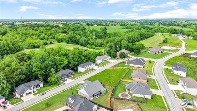 2030 Collins Drive, Pea Ridge, AR 72751