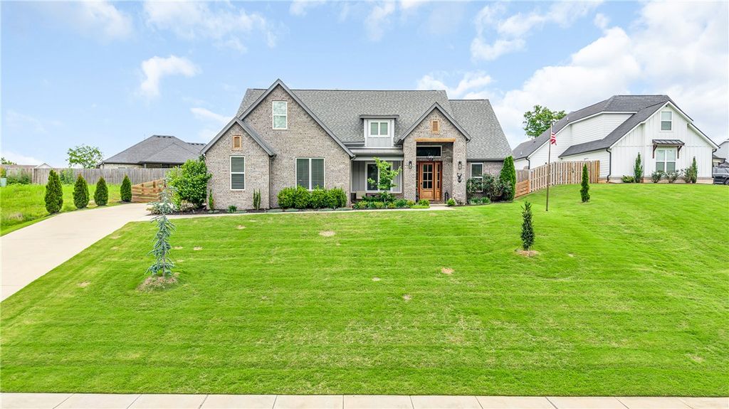 2030 Collins Drive, Pea Ridge, AR 72751