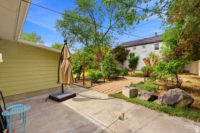12 W CRYSTAL AVE, South Salt Lake, UT 84115