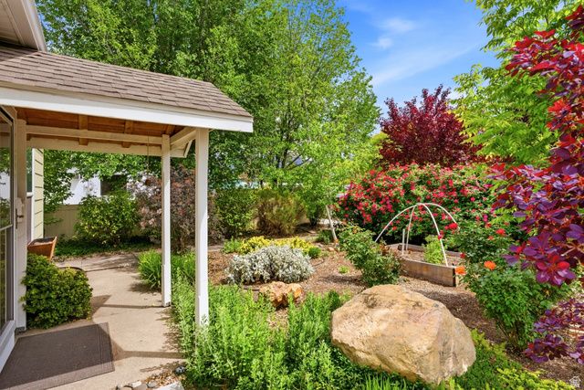 12 W CRYSTAL AVE, South Salt Lake, UT 84115