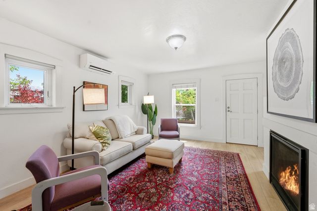 12 W CRYSTAL AVE, South Salt Lake, UT 84115