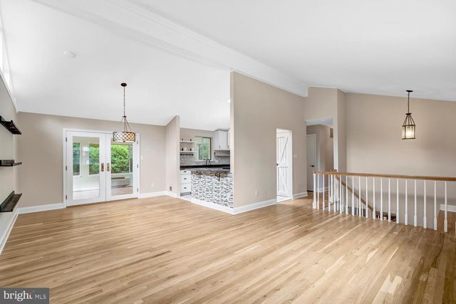 8704 GREYSTONE PL, Alexandria, VA 22309