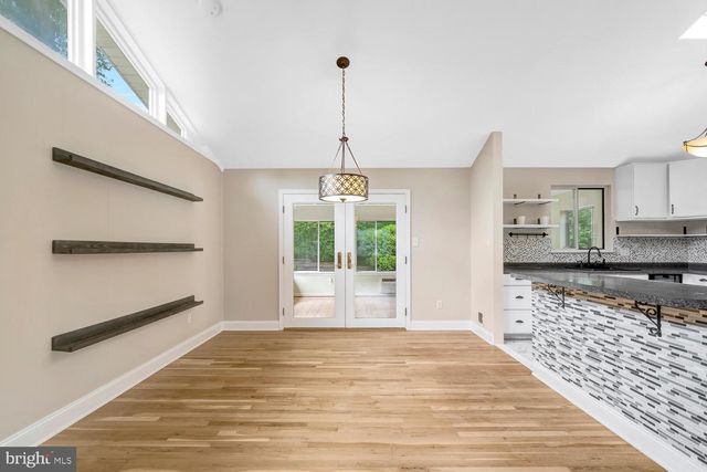 8704 GREYSTONE PL, Alexandria, VA 22309