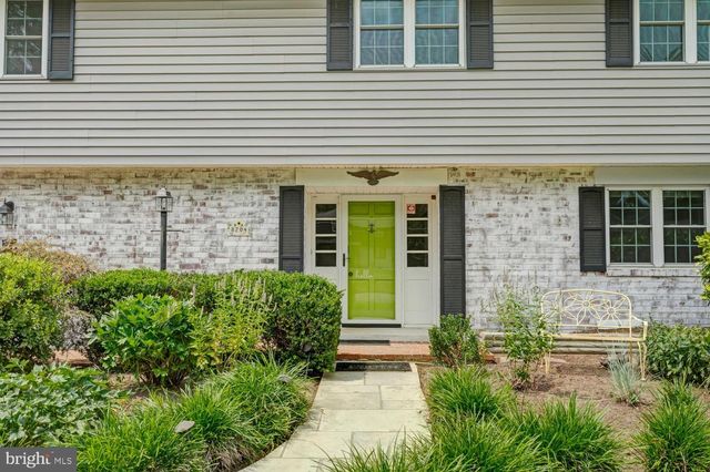 8704 GREYSTONE PL, Alexandria, VA 22309
