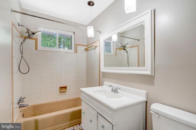 8704 GREYSTONE PL, Alexandria, VA 22309