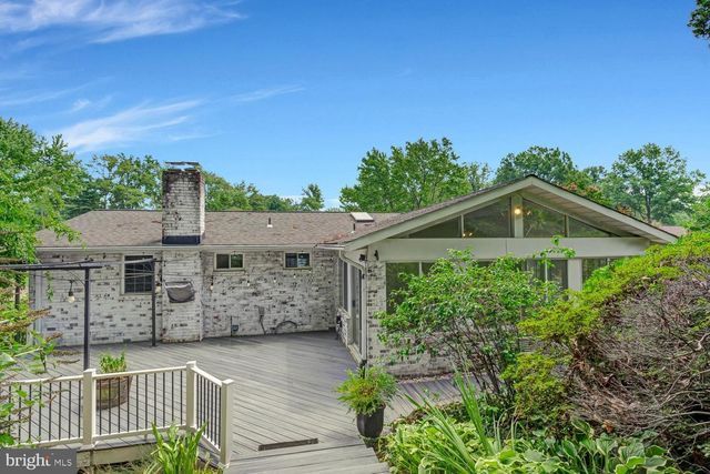 8704 GREYSTONE PL, Alexandria, VA 22309