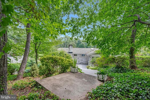 8704 GREYSTONE PL, Alexandria, VA 22309