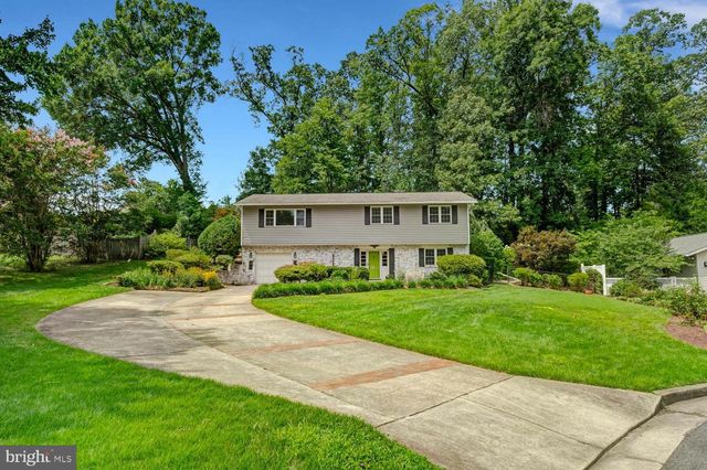 8704 GREYSTONE PL, Alexandria, VA 22309