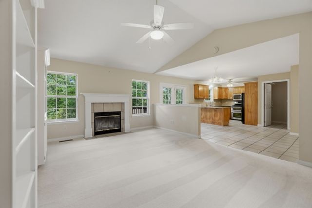 8 Cloud Drive, Eureka Springs, AR 72632