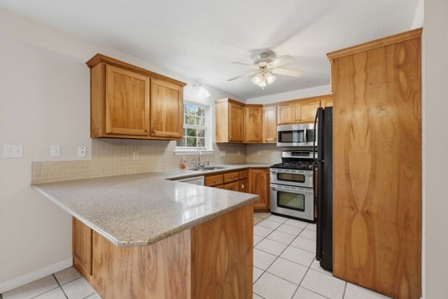 8 Cloud Drive, Eureka Springs, AR 72632