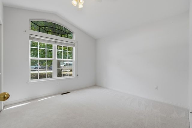 8 Cloud Drive, Eureka Springs, AR 72632