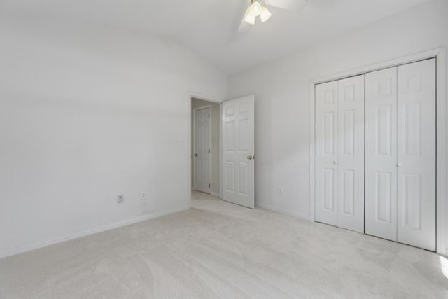 8 Cloud Drive, Eureka Springs, AR 72632