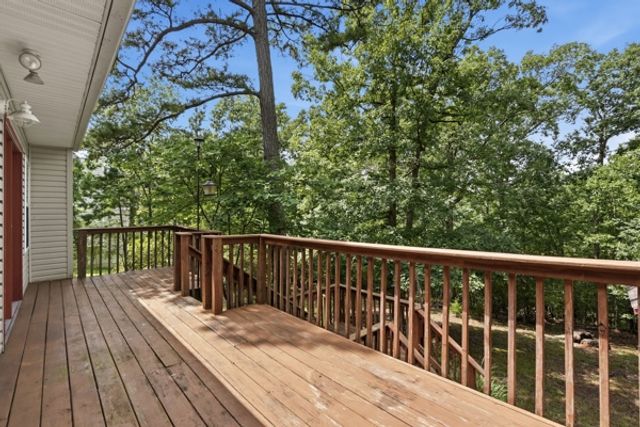 8 Cloud Drive, Eureka Springs, AR 72632